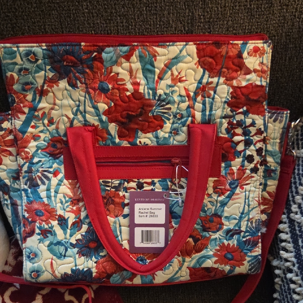 Donna Sharp Purse With Shoulder Strap. Original Tag. Pattern Is Abilene Summer